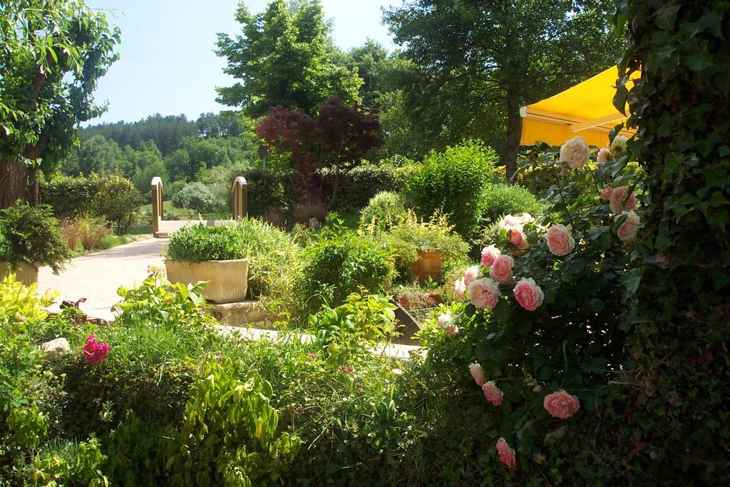 La Campagne St Lazare - Restaurant Chambres D'Hotes Piscine & Spa Forcalquier Eksteriør bilde