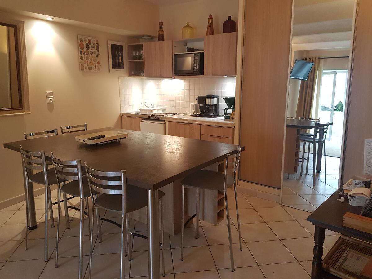 La Campagne St Lazare - Restaurant Chambres D'Hotes Piscine & Spa Forcalquier Eksteriør bilde